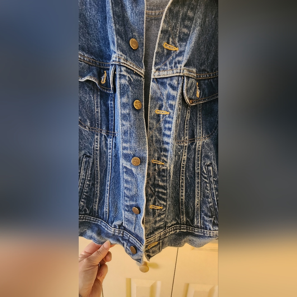 Women's Blue Denim Jacket - Picture 6 of 8
